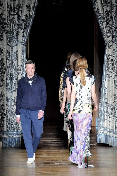 Look 56